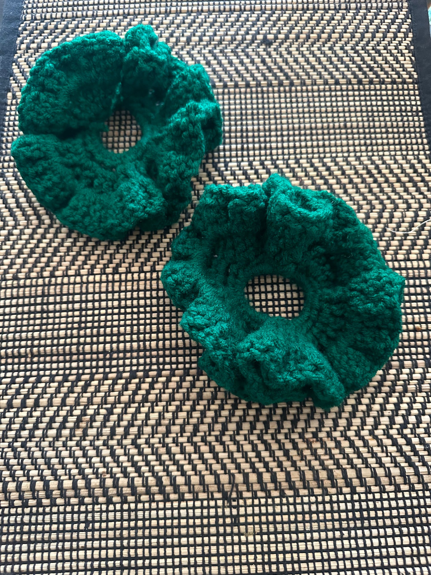 Multi use large green scrunchies