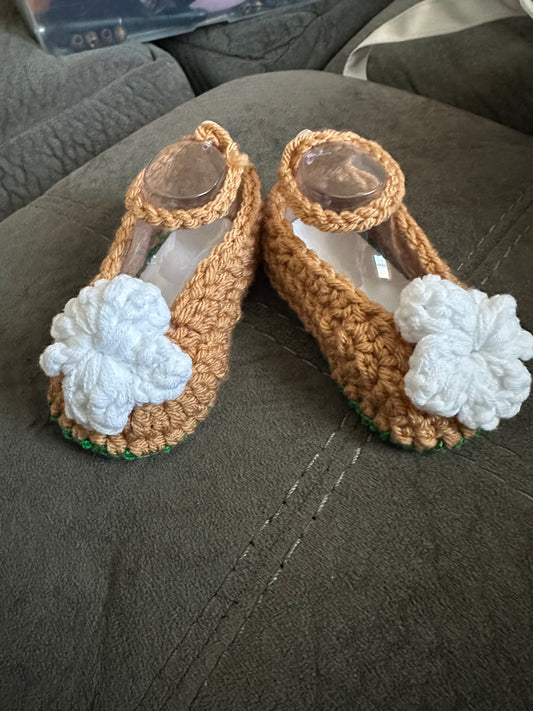 Beige babydoll shoe